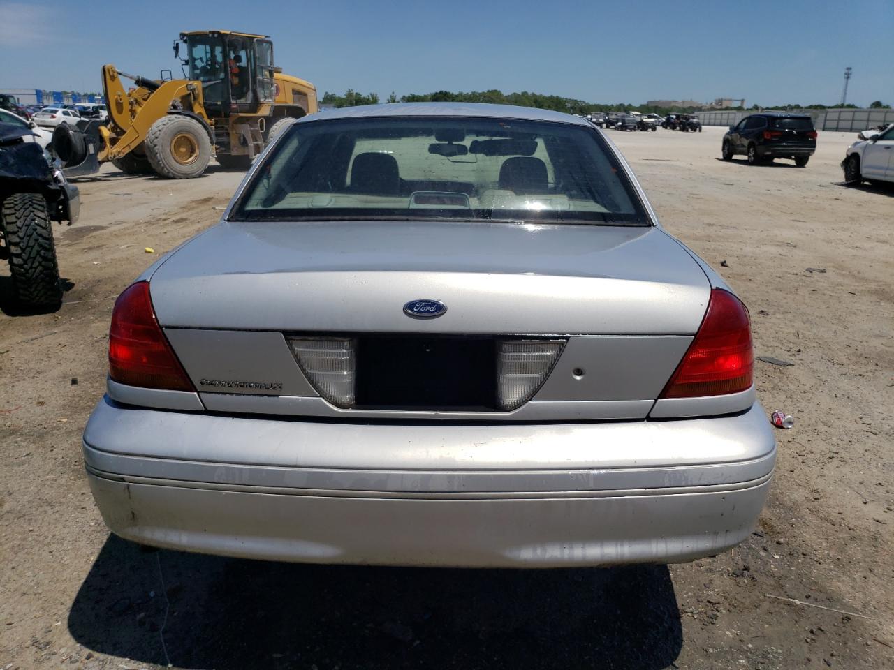 2FAFP74W13X152555 2003 Ford Crown Victoria Lx