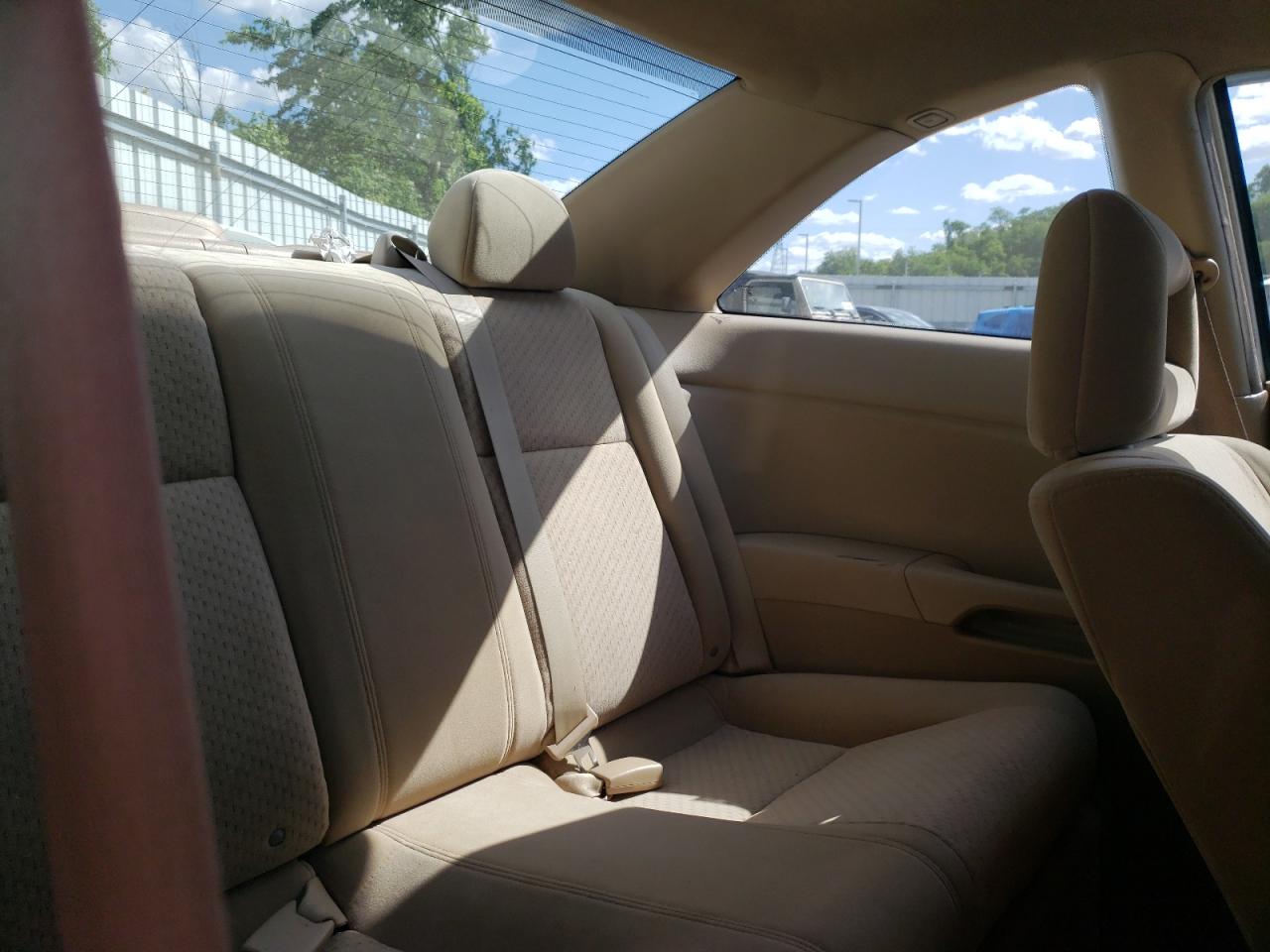 1HGEM22104L045828 2004 Honda Civic Dx Vp