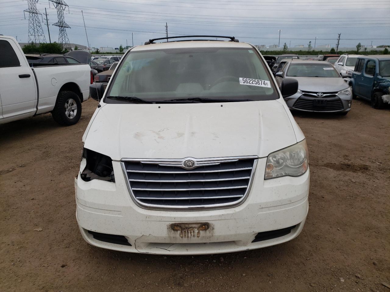 Lot #2558814981 2010 CHRYSLER TOWN & COU