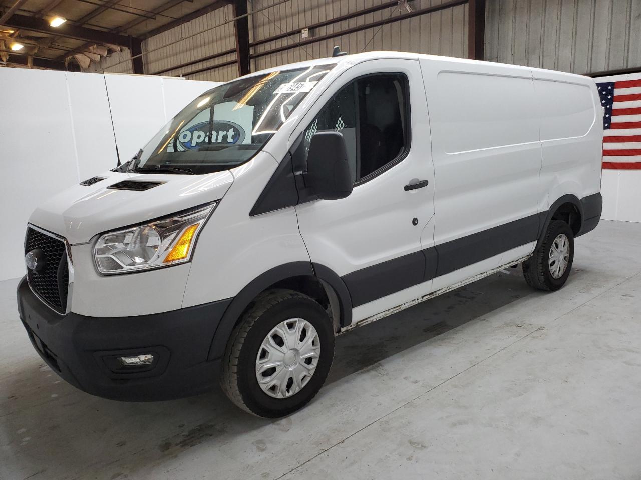 1FTBR1Y8XNKA38619 2022 Ford Transit T-250