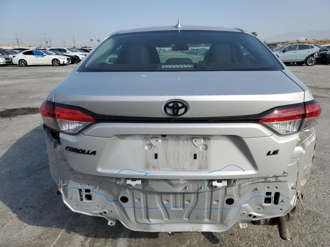 5YFEPMAE9NP385428 2022 Toyota Corolla Le