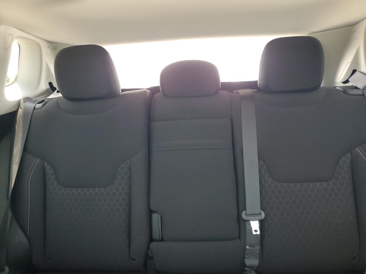 3C4NJDAB2JT457861 2018 Jeep Compass Sport