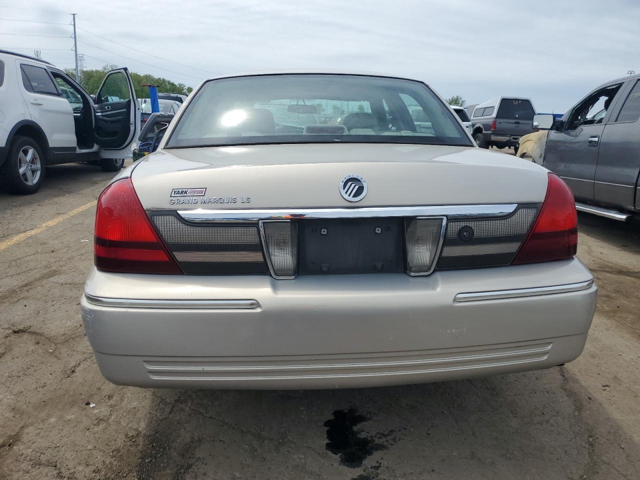 2MEHM75V79X634004 2009 Mercury Grand Marquis Ls