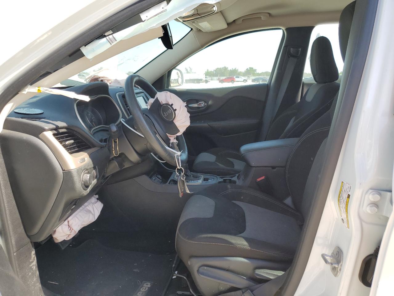 1C4PJLAB8GW108287 2016 Jeep Cherokee Sport