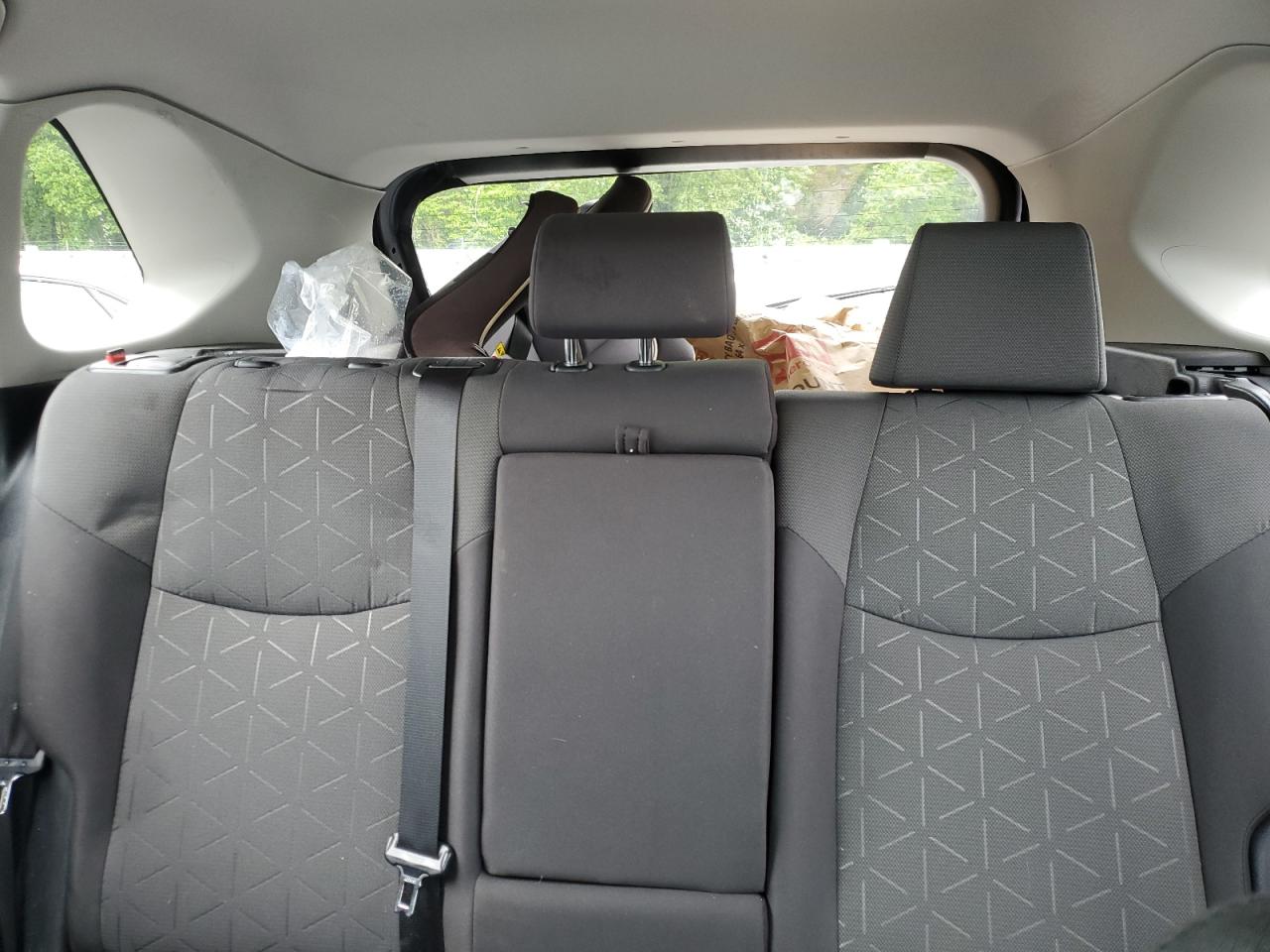 2T3P1RFV1MW172803 2021 Toyota Rav4 Xle