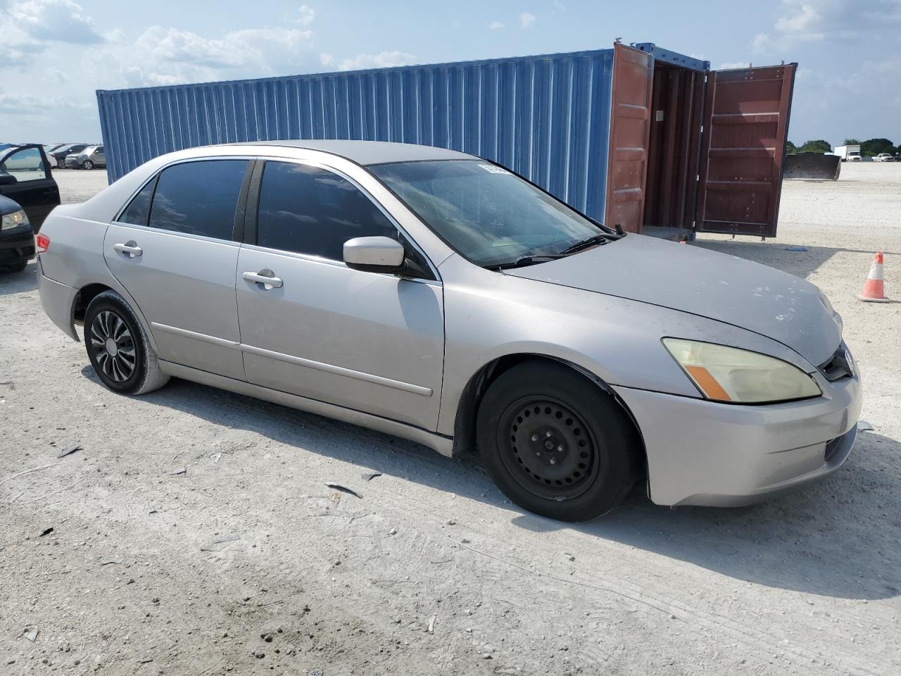 1HGCM56403A043827 2003 Honda Accord Lx