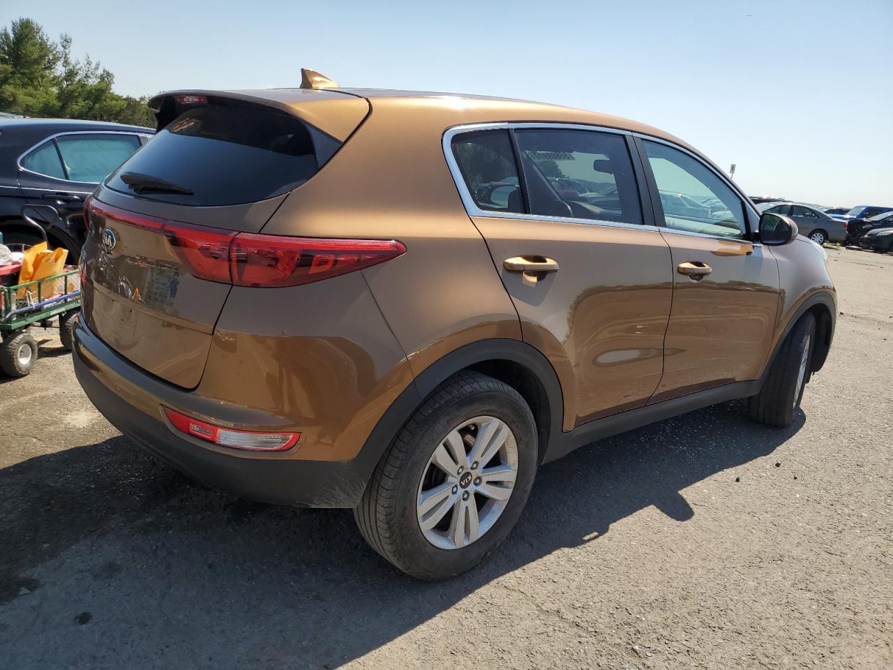 KNDPM3AC4H7299914 2017 Kia Sportage Lx