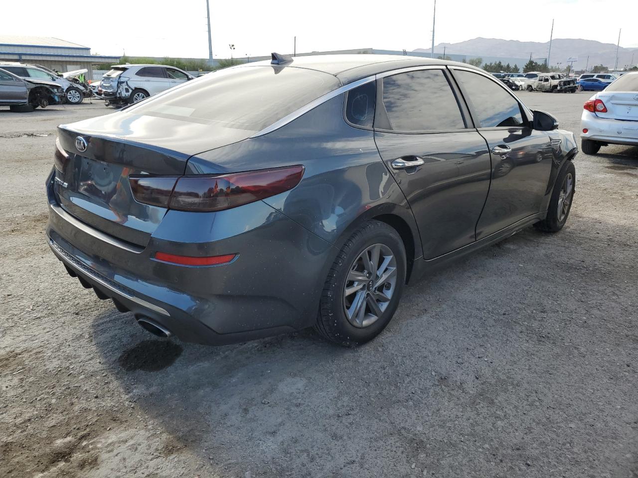 2020 Kia Optima Lx vin: 5XXGT4L30LG393777