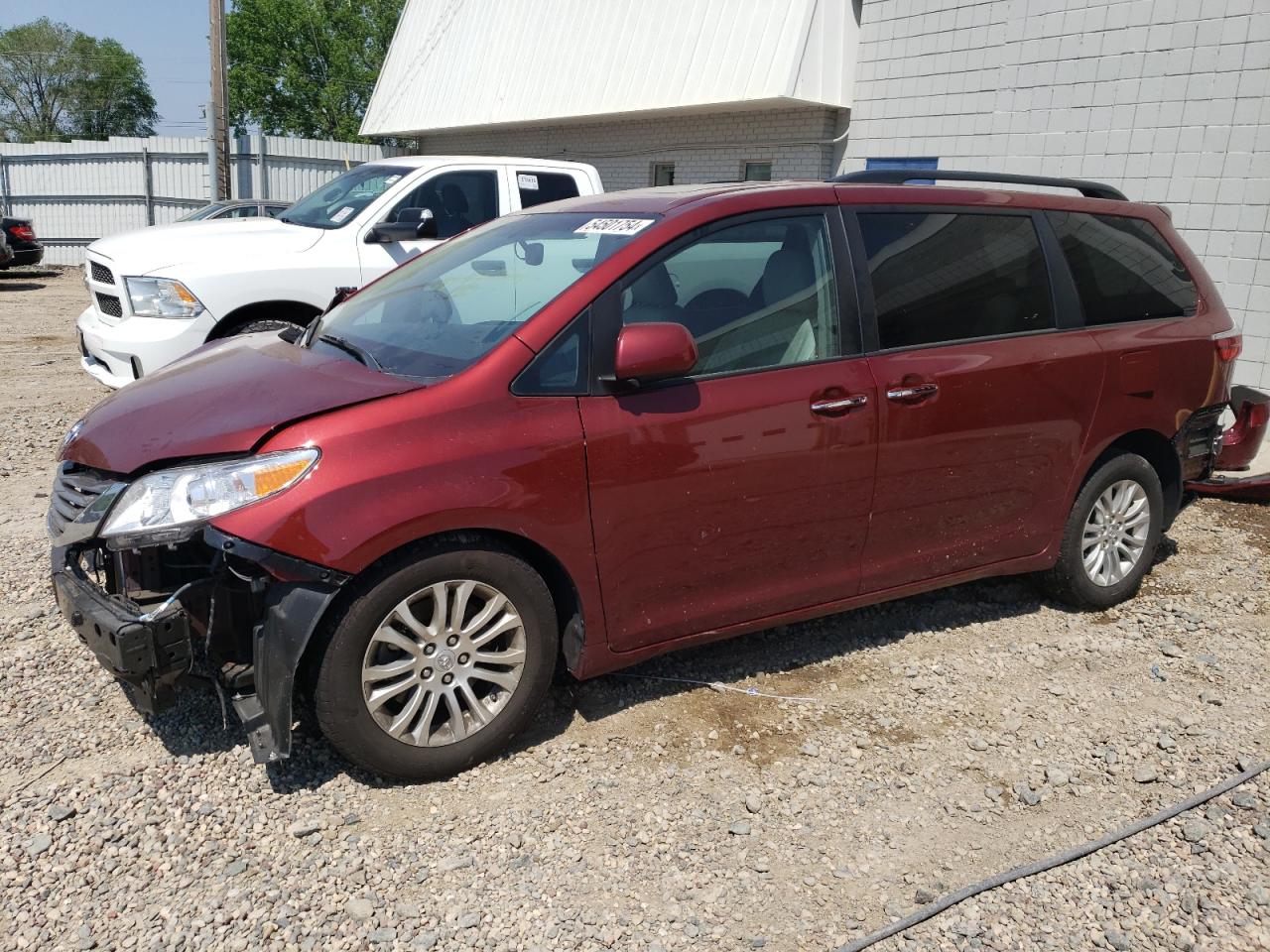 5TDYK3DC3FS677066 2015 Toyota Sienna Xle