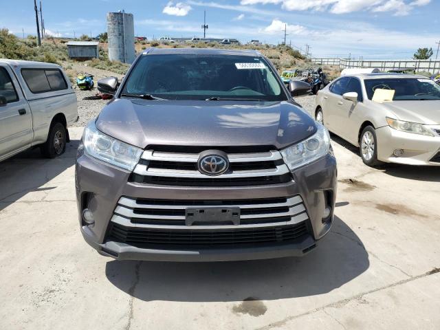 VIN 5TDKZRFH4KS560166 2019 Toyota Highlander, SE no.5