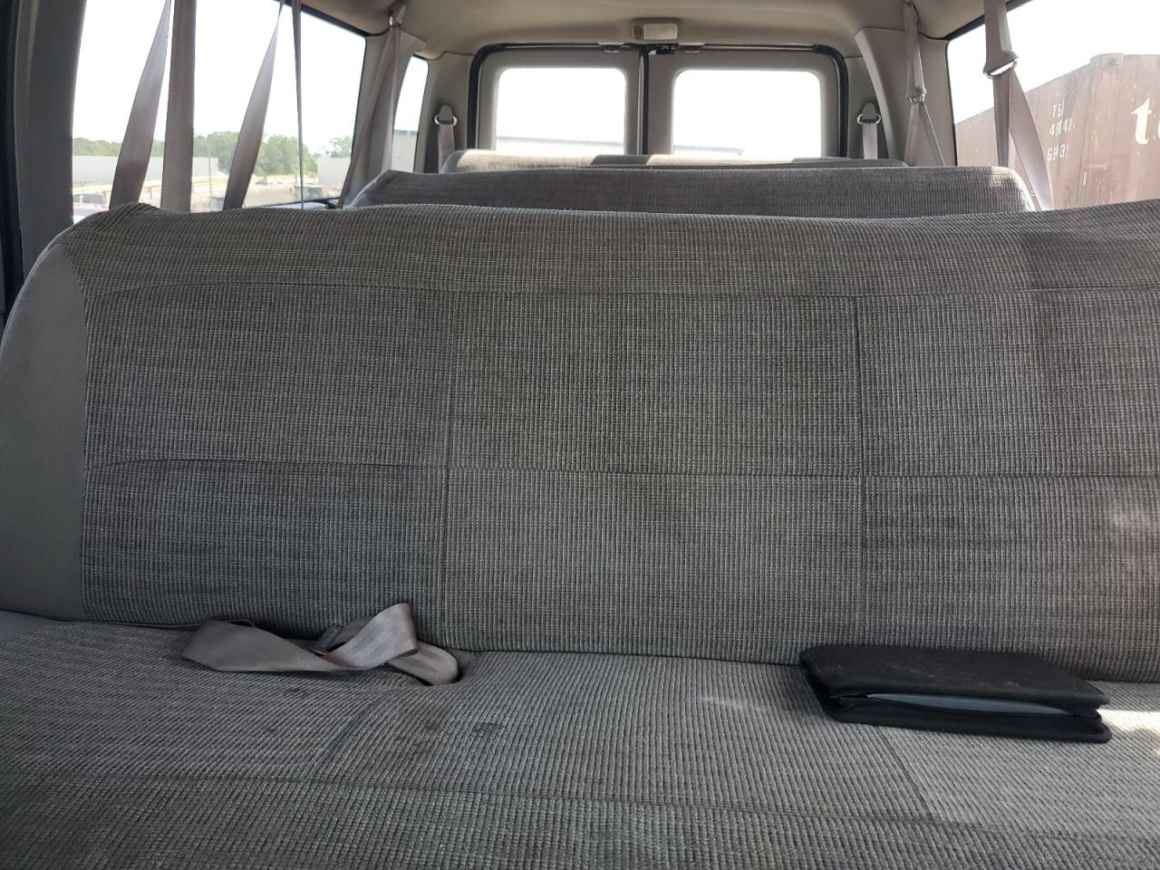 1FBSS31L82HA53440 2002 Ford Econoline E350 Super Duty Wagon