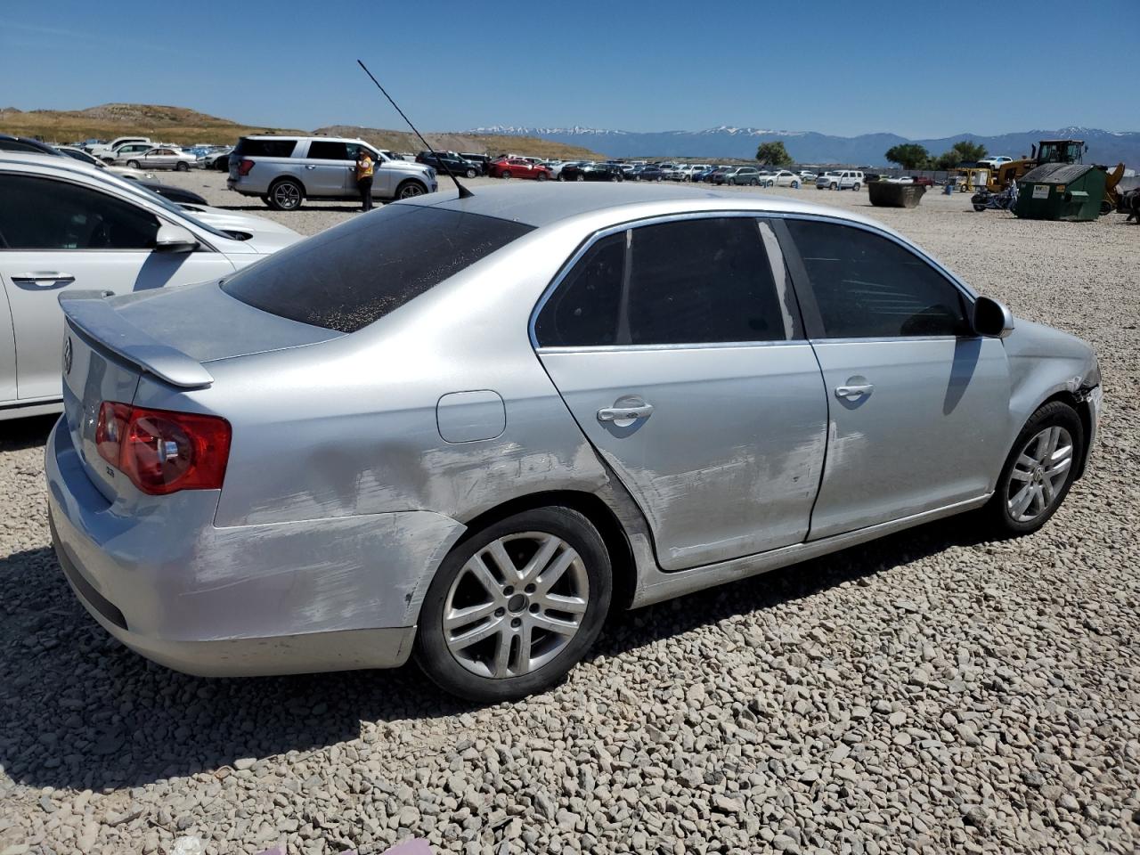 3VWEF71K07M137585 2007 Volkswagen Jetta Wolfsburg