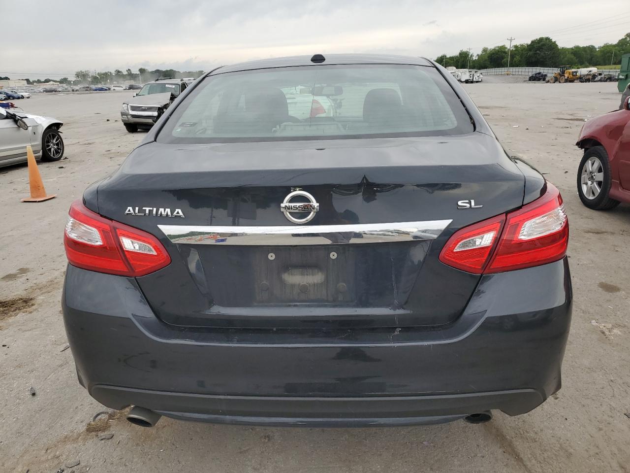 1N4AL3AP1HC208204 2017 Nissan Altima 2.5