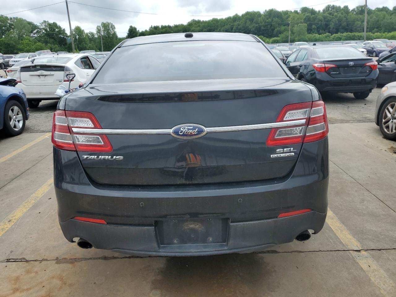 1FAHP2E80DG230889 2013 Ford Taurus Sel