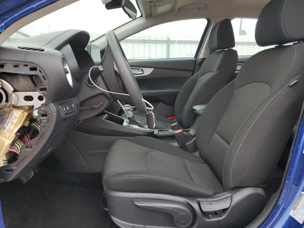 3KPF24AD2PE693801 2023 Kia Forte Lx