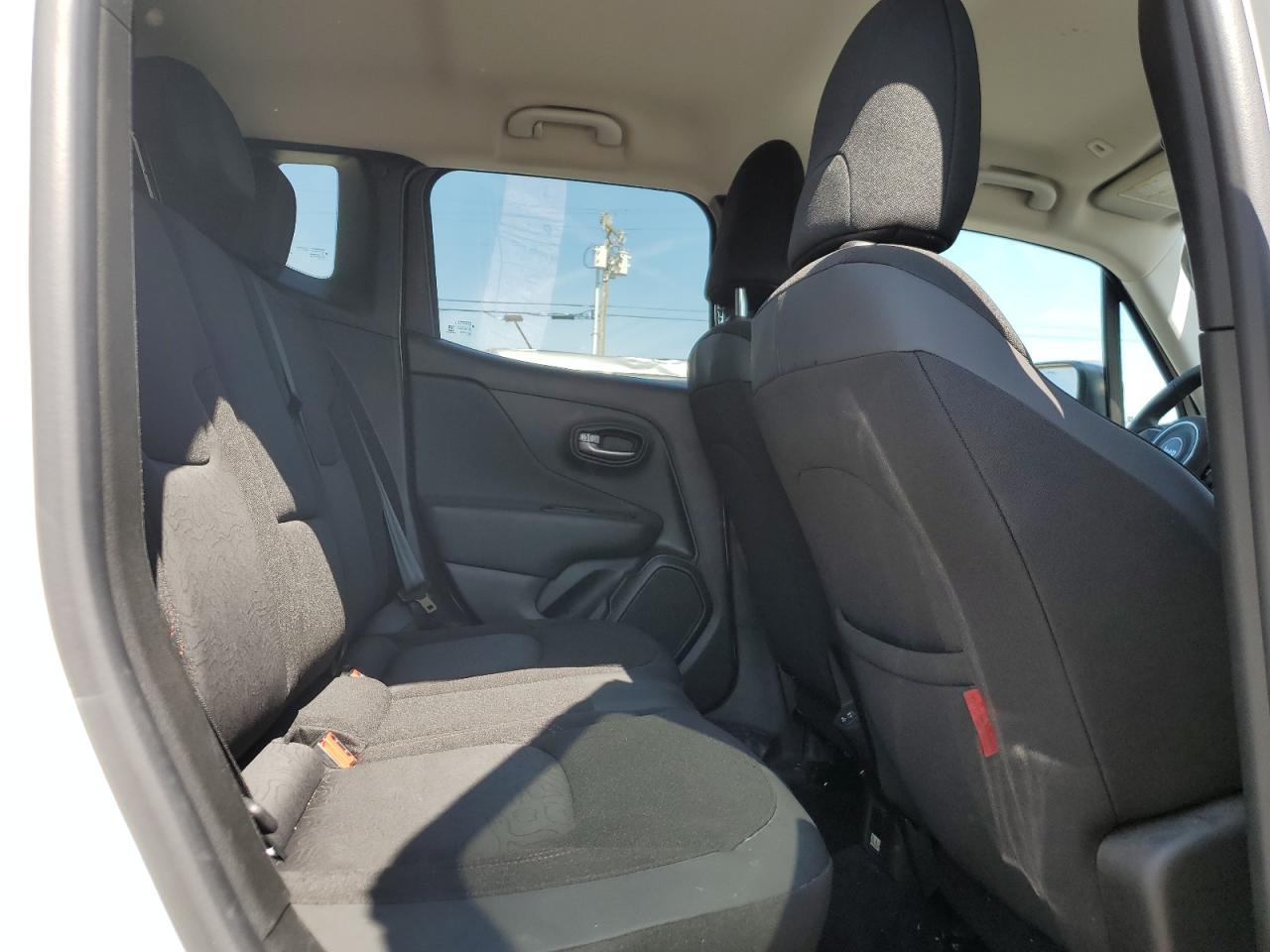 ZACNJDC18MPN29305 2021 Jeep Renegade Trailhawk