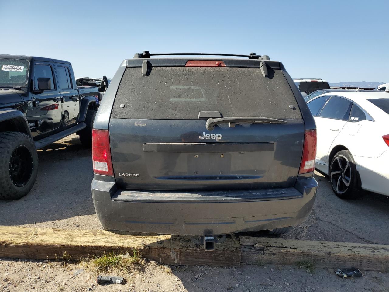 1J8GS48K68C154463 2008 Jeep Grand Cherokee Laredo