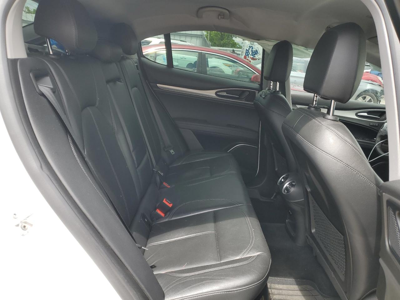 ZASFAKPN2J7B69540 2018 Alfa Romeo Stelvio Sport