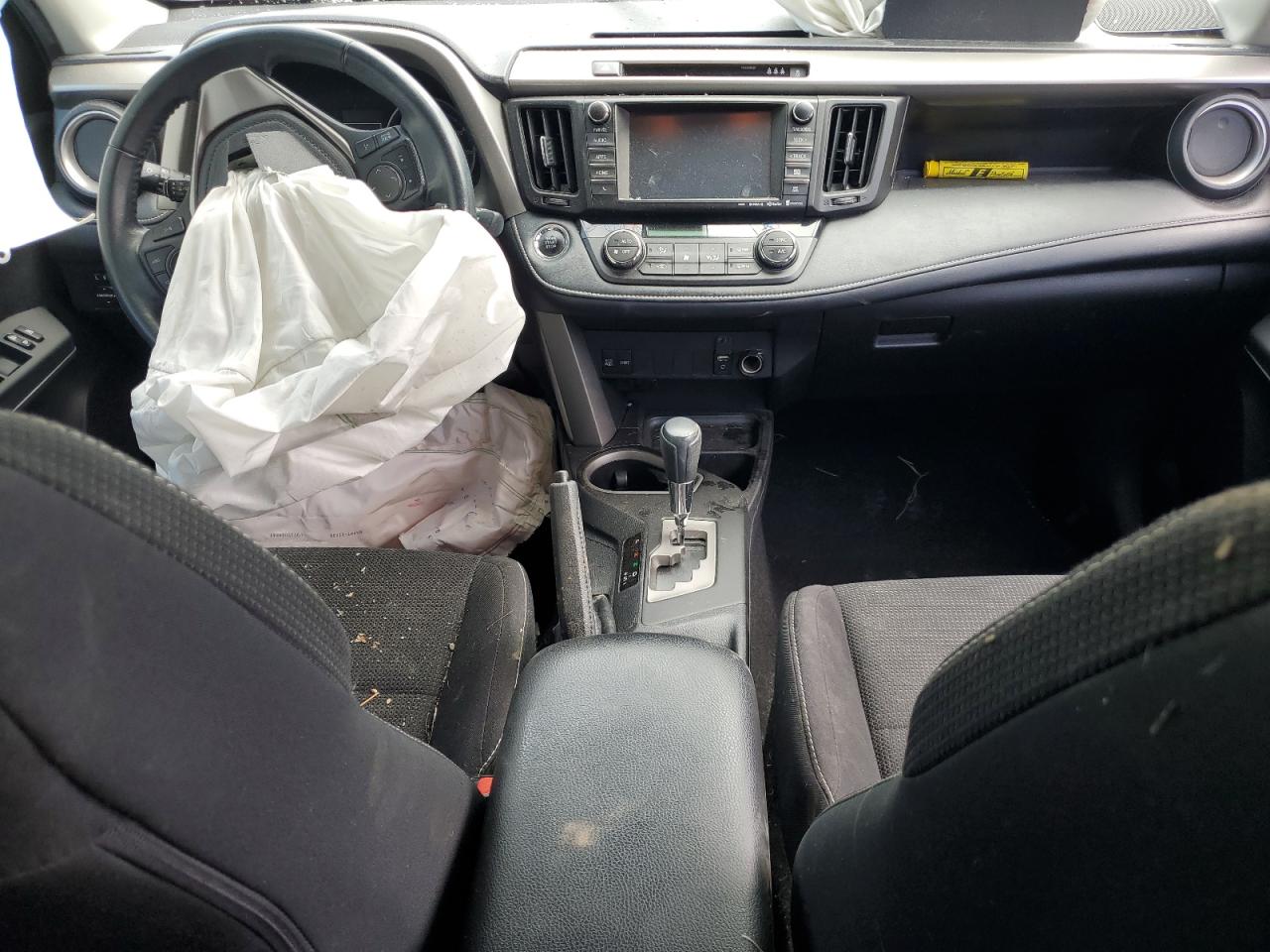 2T3RFREV9HW641606 2017 Toyota Rav4 Xle