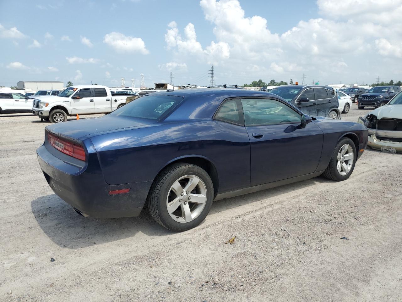 2014 Dodge Challenger Sxt vin: 2C3CDYAG6EH195976