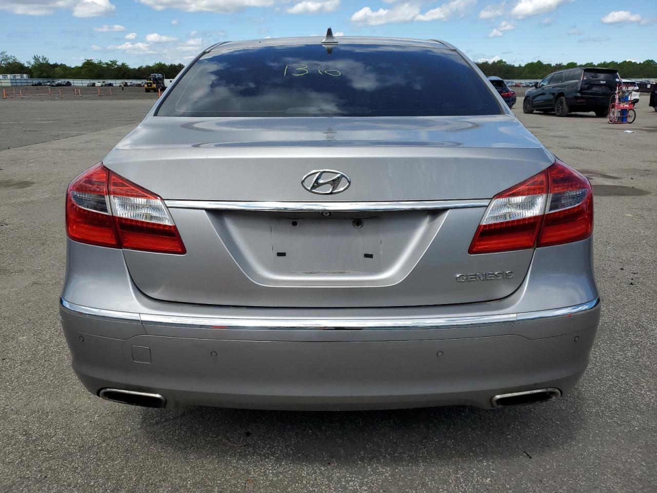 KMHGC4DD9CU171770 2012 Hyundai Genesis 3.8L