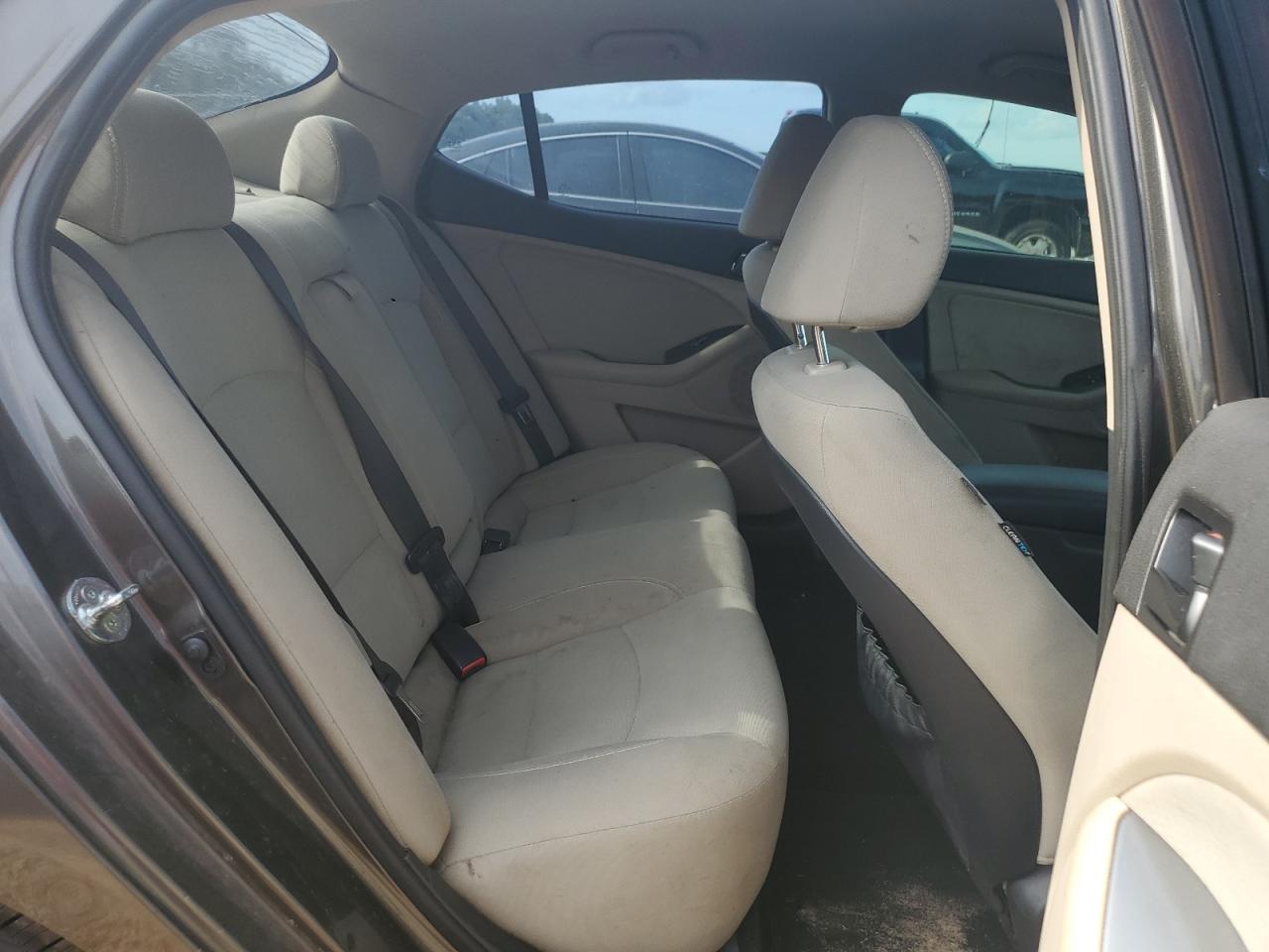 5XXGM4A77EG306012 2014 Kia Optima Lx