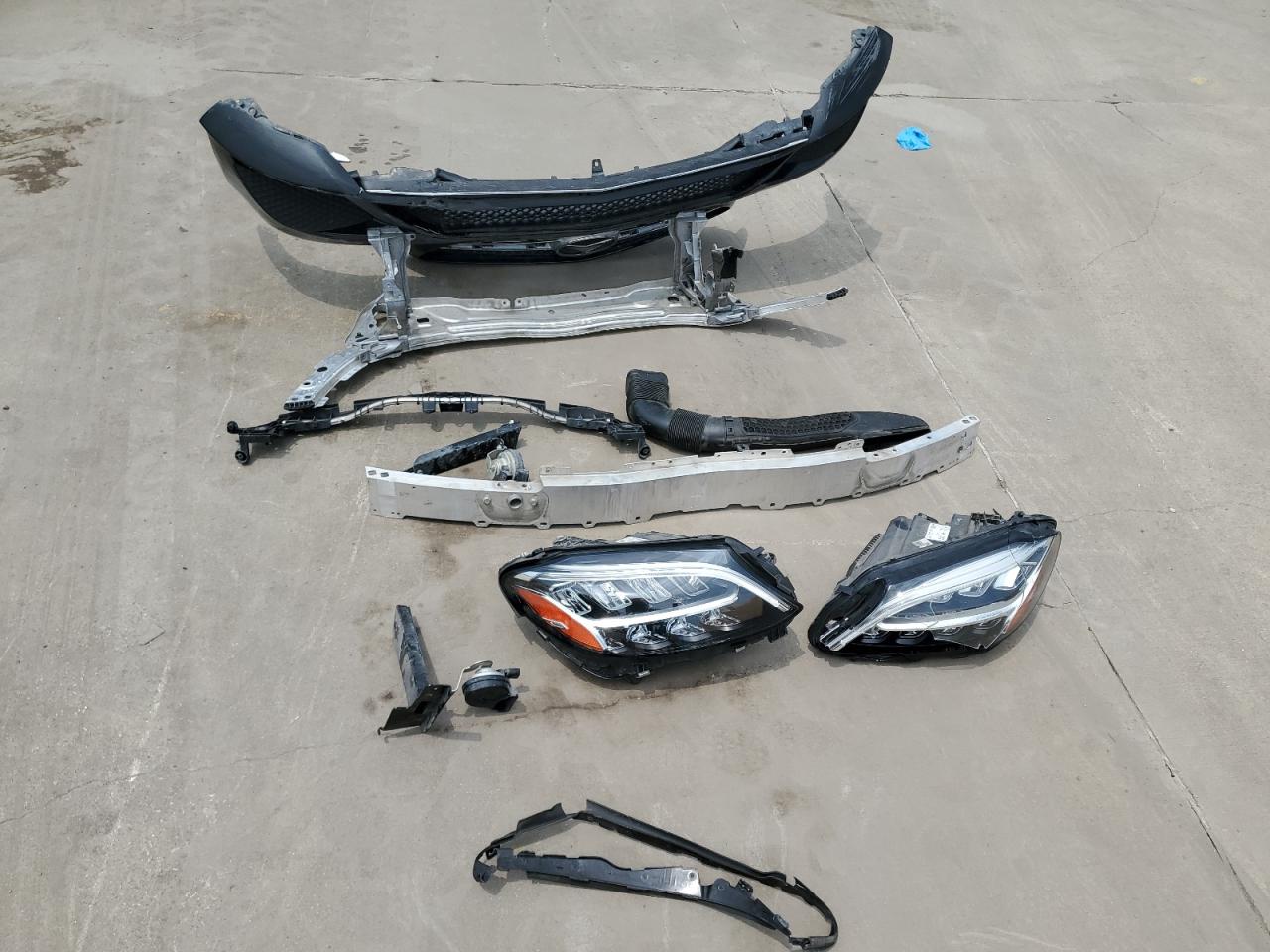 55SWF8DB5KU285493 2019 Mercedes-Benz C 300