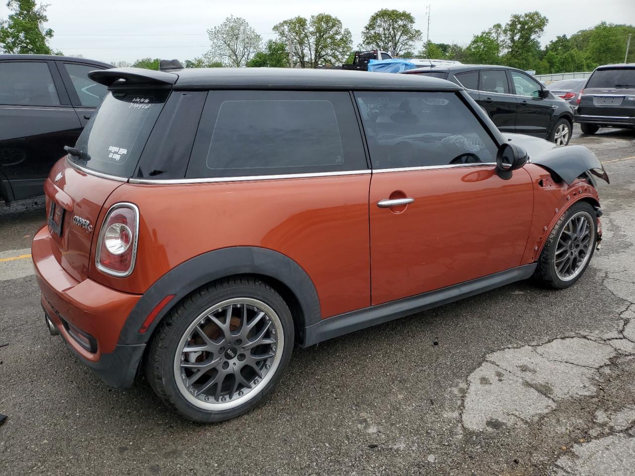 2012 Mini Cooper S vin: WMWSV3C55CTY19072