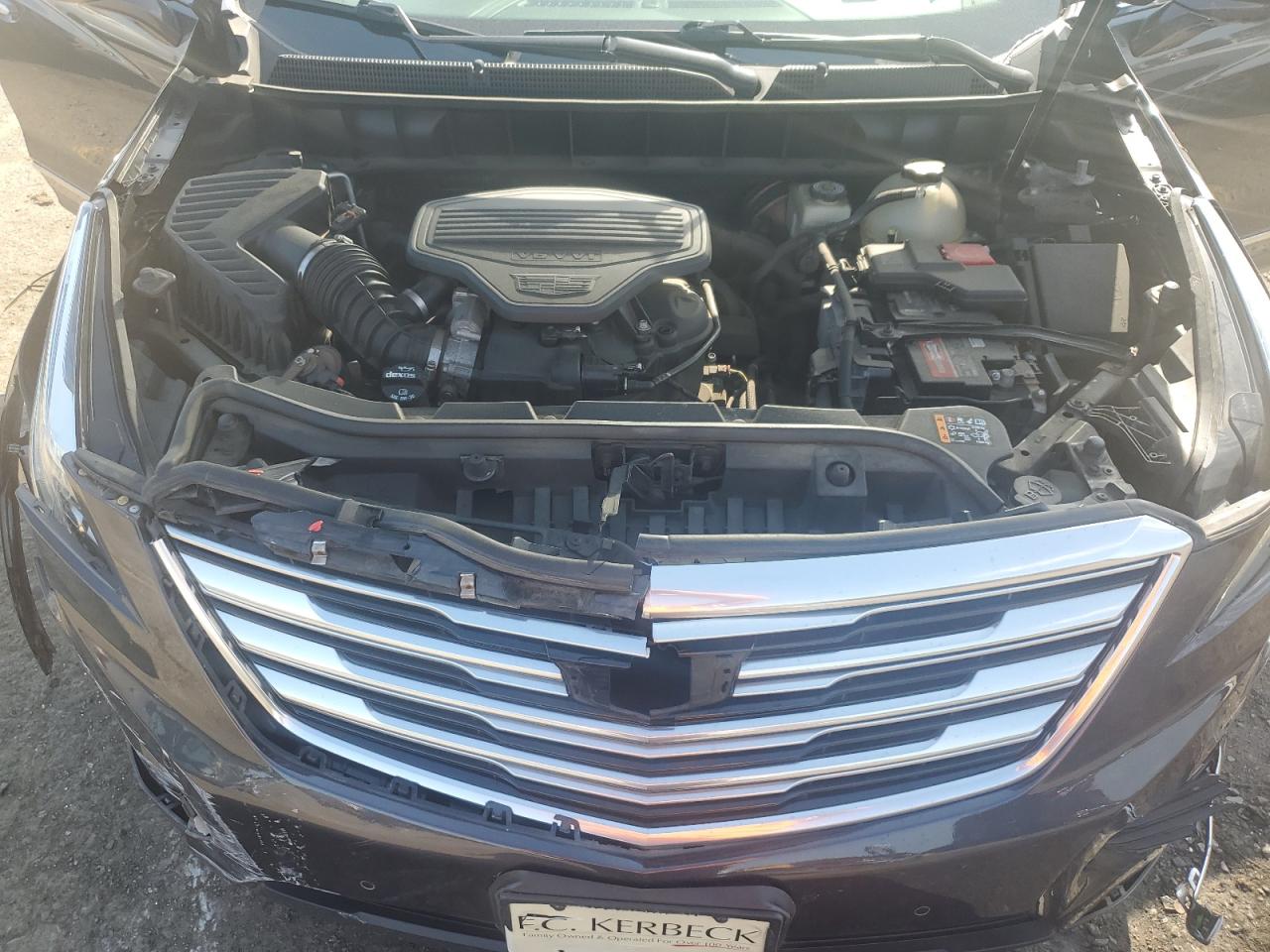 1GYKNBRS7HZ109339 2017 Cadillac Xt5 Luxury