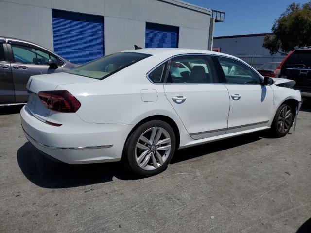 2017 VOLKSWAGEN PASSAT SE - 1VWGT7A37HC070609