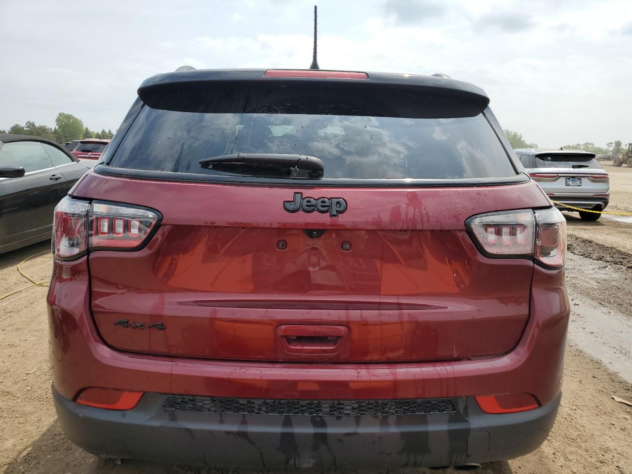 3C4NJDBB9NT182364 2022 Jeep Compass Latitude