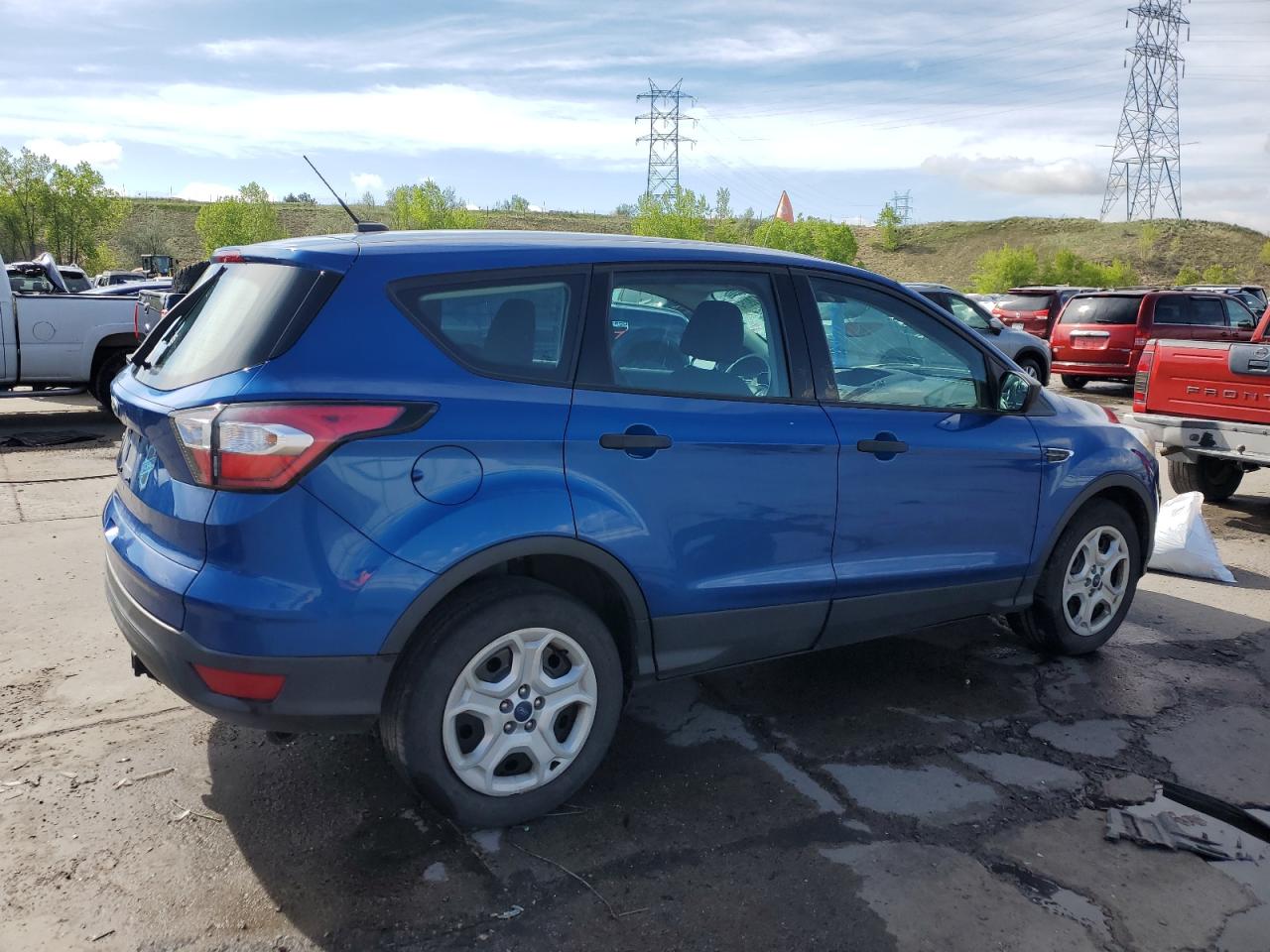 2017 Ford Escape S vin: 1FMCU0F78HUD58520