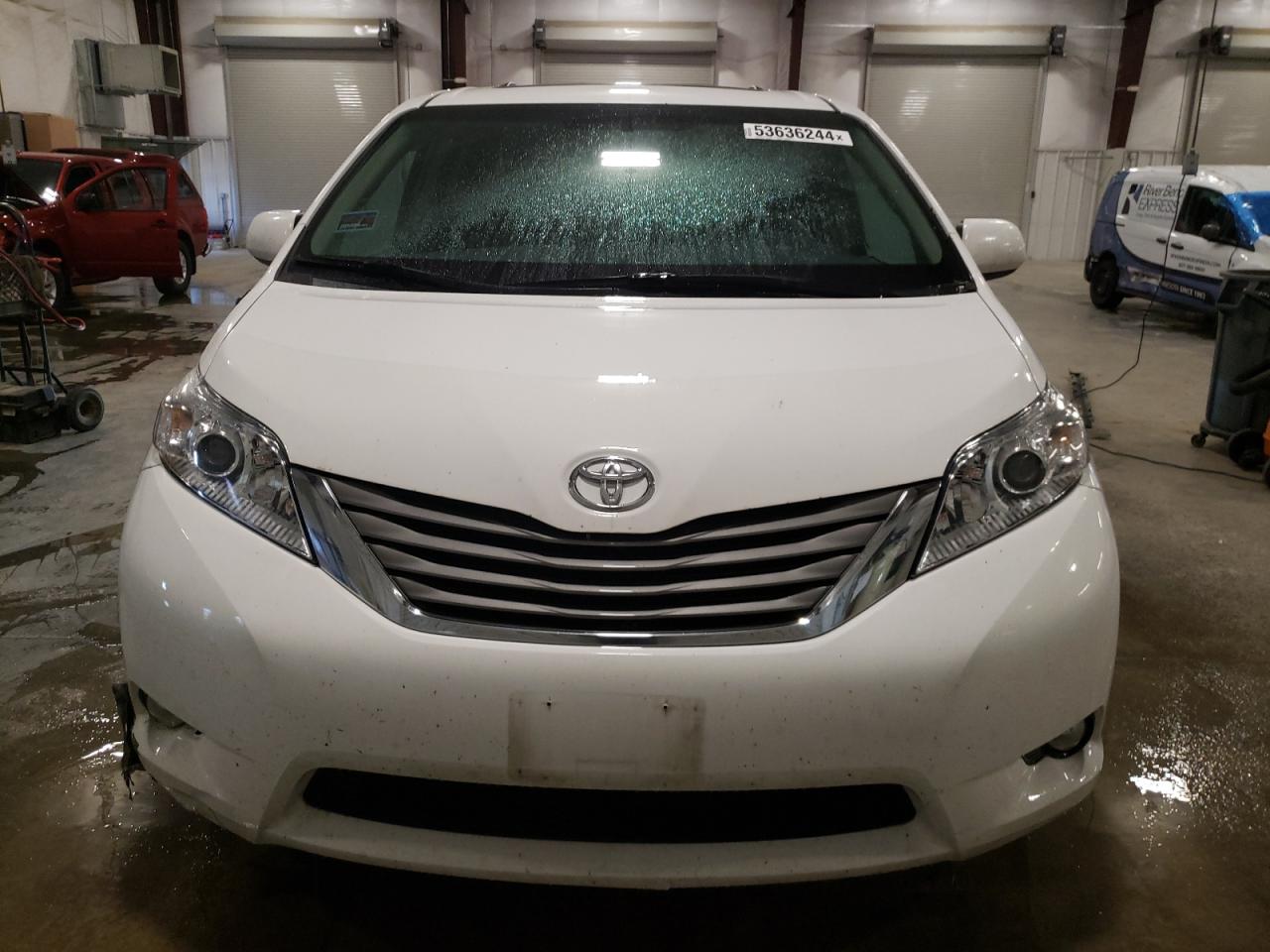 5TDDK3DC4CS037944 2012 Toyota Sienna Xle