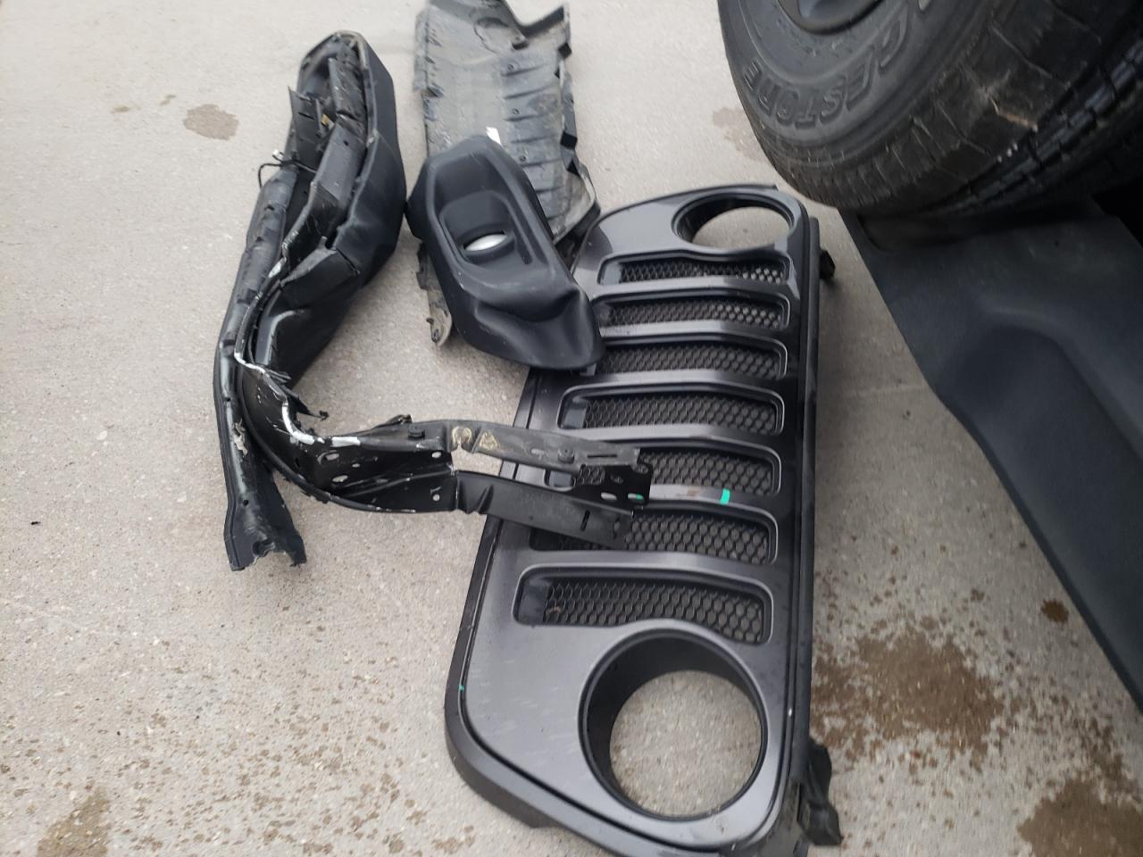 1C4HJXDN2KW685648 2019 Jeep Wrangler Unlimited Sport