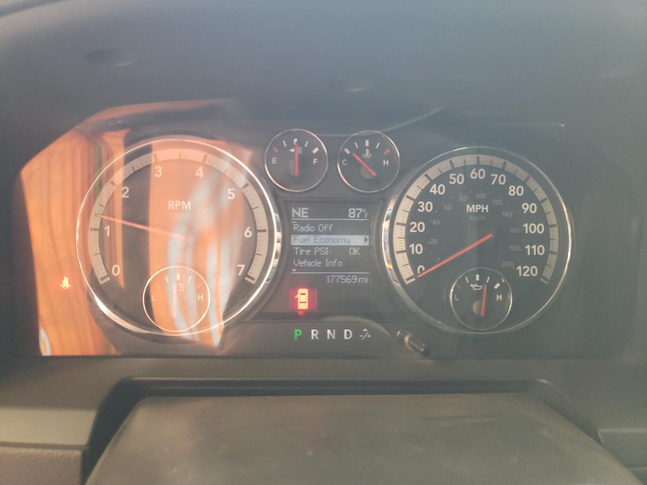 1D7RB1CT8BS684175 2011 Dodge Ram 1500