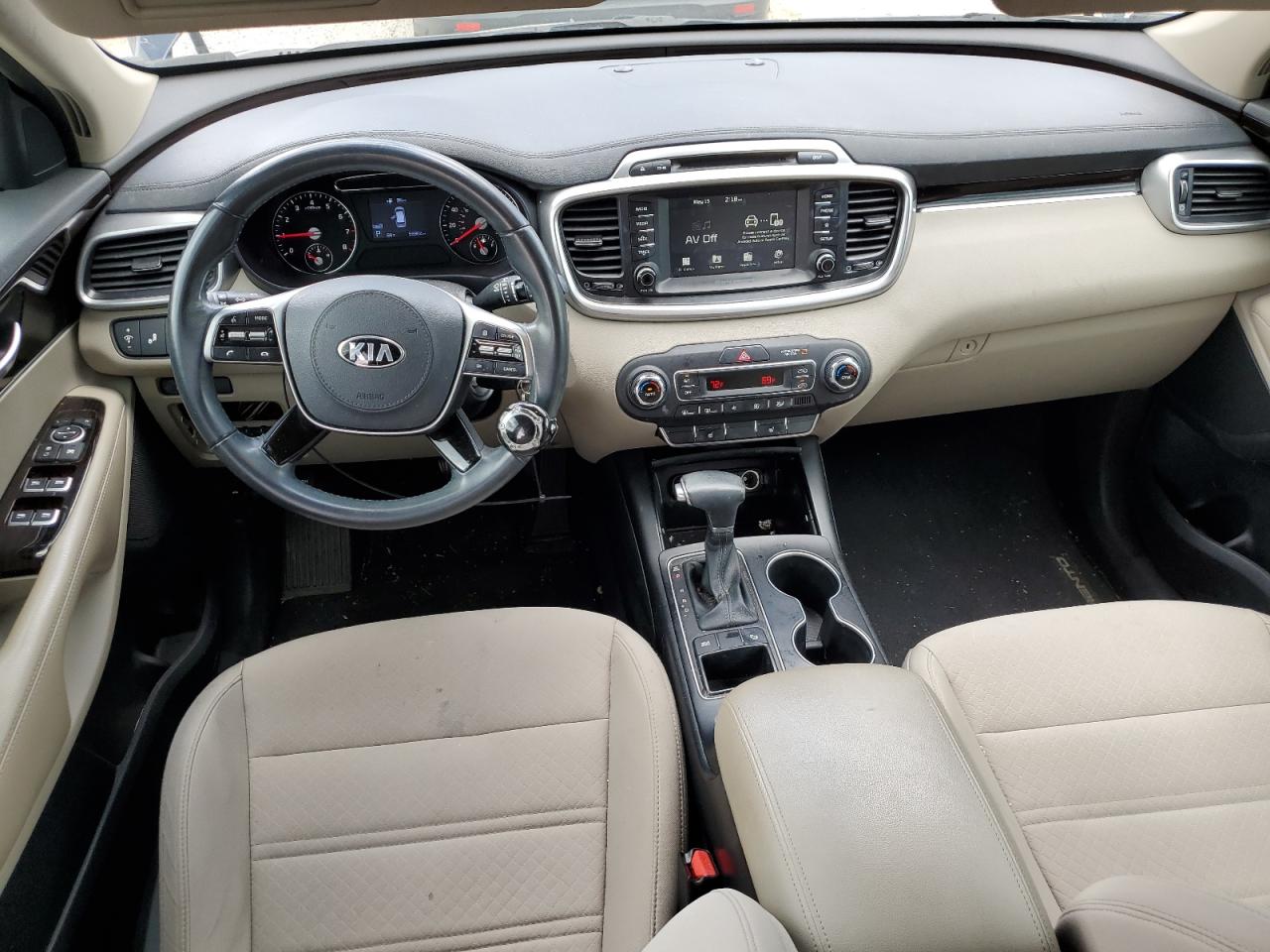 5XYPG4A39KG524335 2019 Kia Sorento L