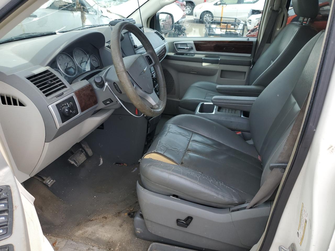 2A8HR54169R640587 2009 Chrysler Town & Country Touring