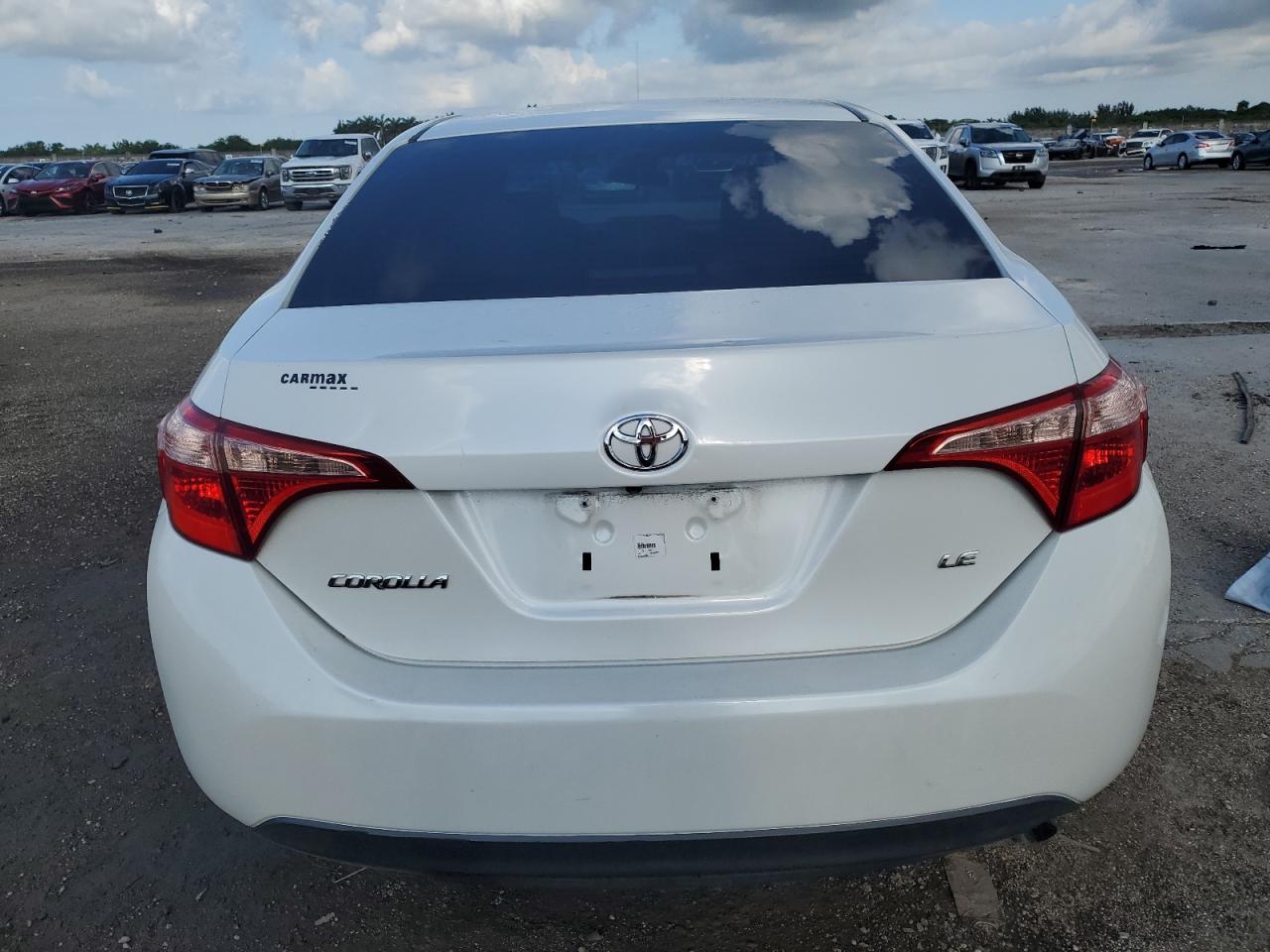 2017 Toyota Corolla L vin: 5YFBURHE8HP725817