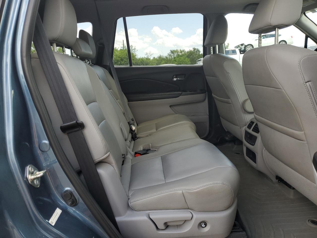 5FNYF6H50GB080562 2016 Honda Pilot Exl