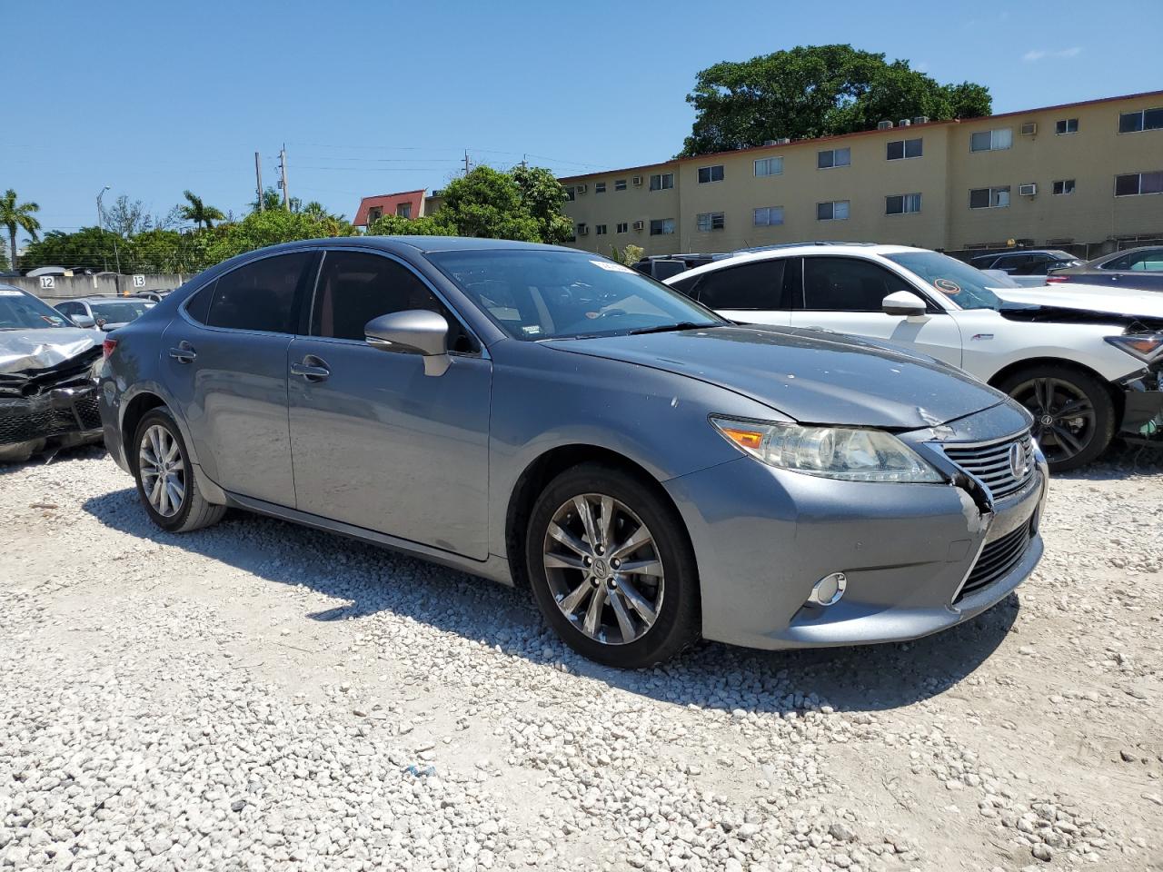 JTHBK1GG6D2082627 2013 Lexus Es 350