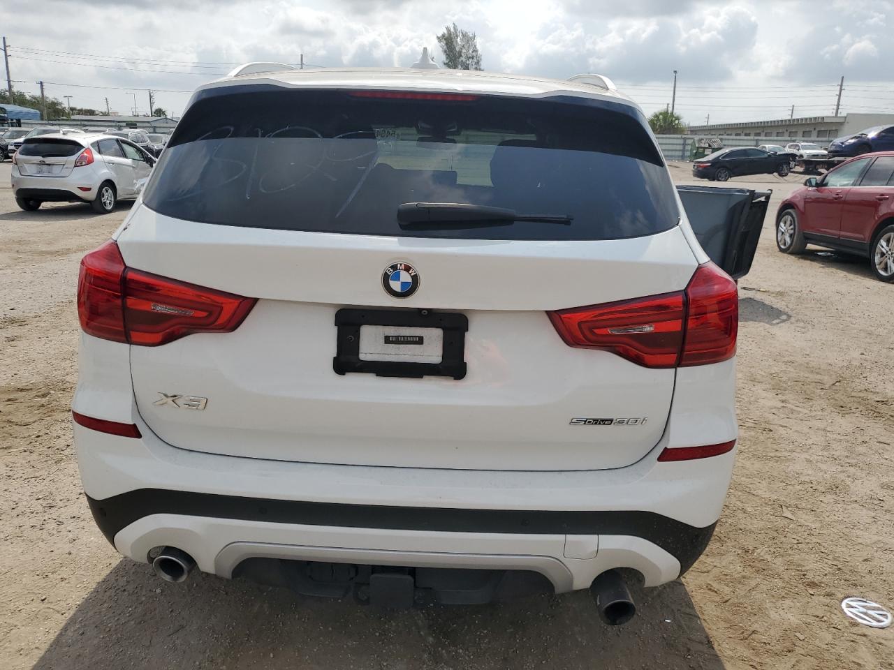 5UXTR7C59KLR53129 2019 BMW X3 Sdrive30I