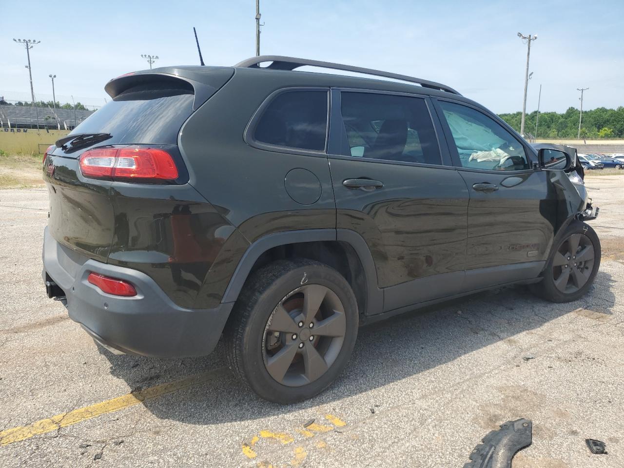 2016 Jeep Cherokee Latitude vin: 1C4PJMCS0GW371540