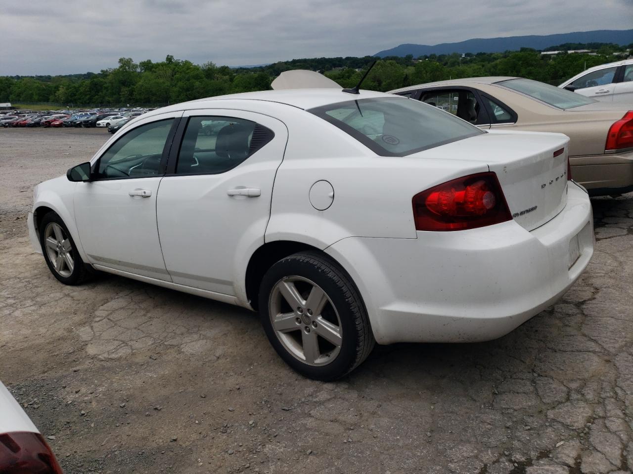 1C3CDZAB4DN661727 2013 Dodge Avenger Se