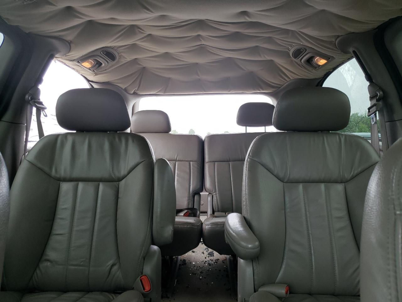 2C4GP54L93R198504 2003 Chrysler Town & Country Lxi