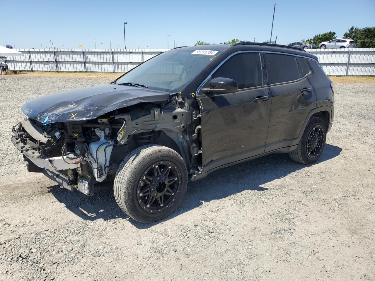 3C4NJCBB7JT469125 2018 Jeep Compass Latitude