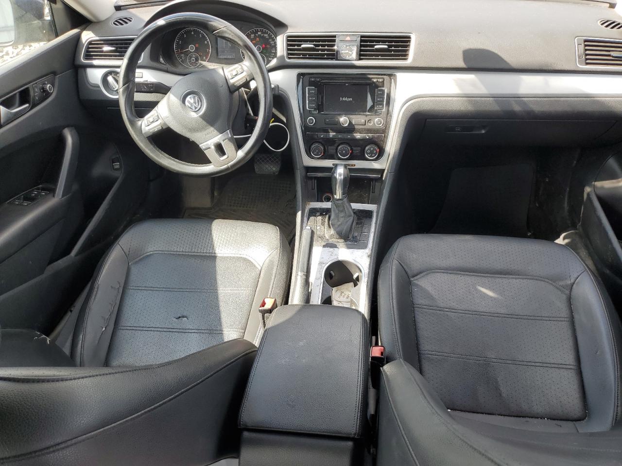 1VWBP7A30DC128715 2013 Volkswagen Passat Se