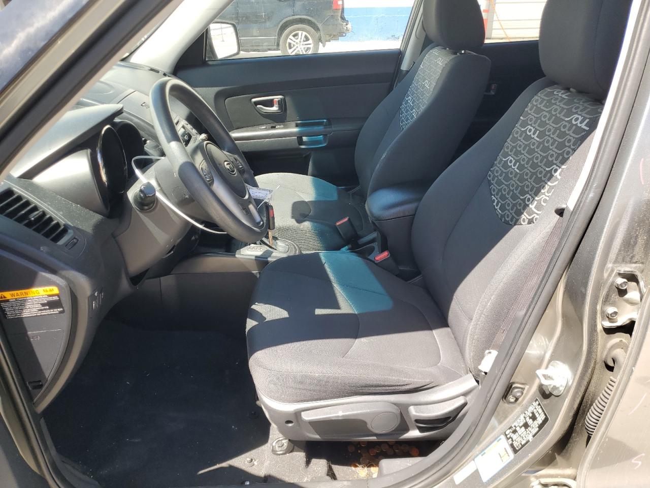 KNDJT2A28B7235554 2011 Kia Soul +