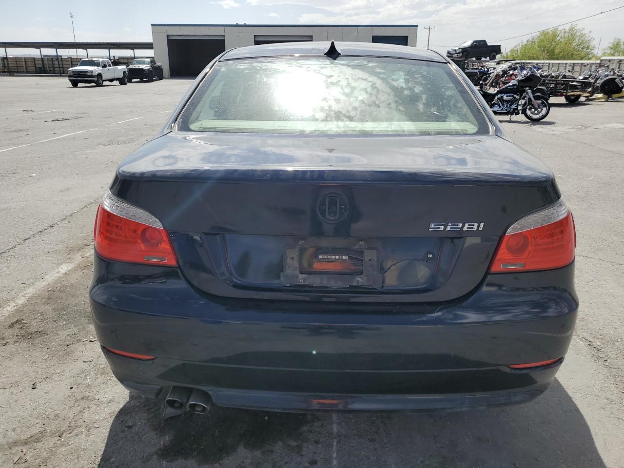 WBANU53518C113235 2008 BMW 528 I