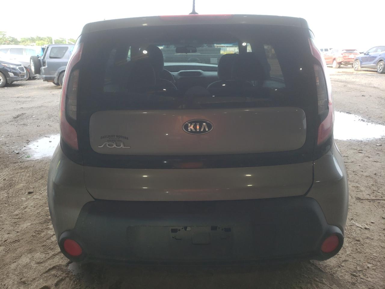 KNDJN2A27G7379565 2016 Kia Soul