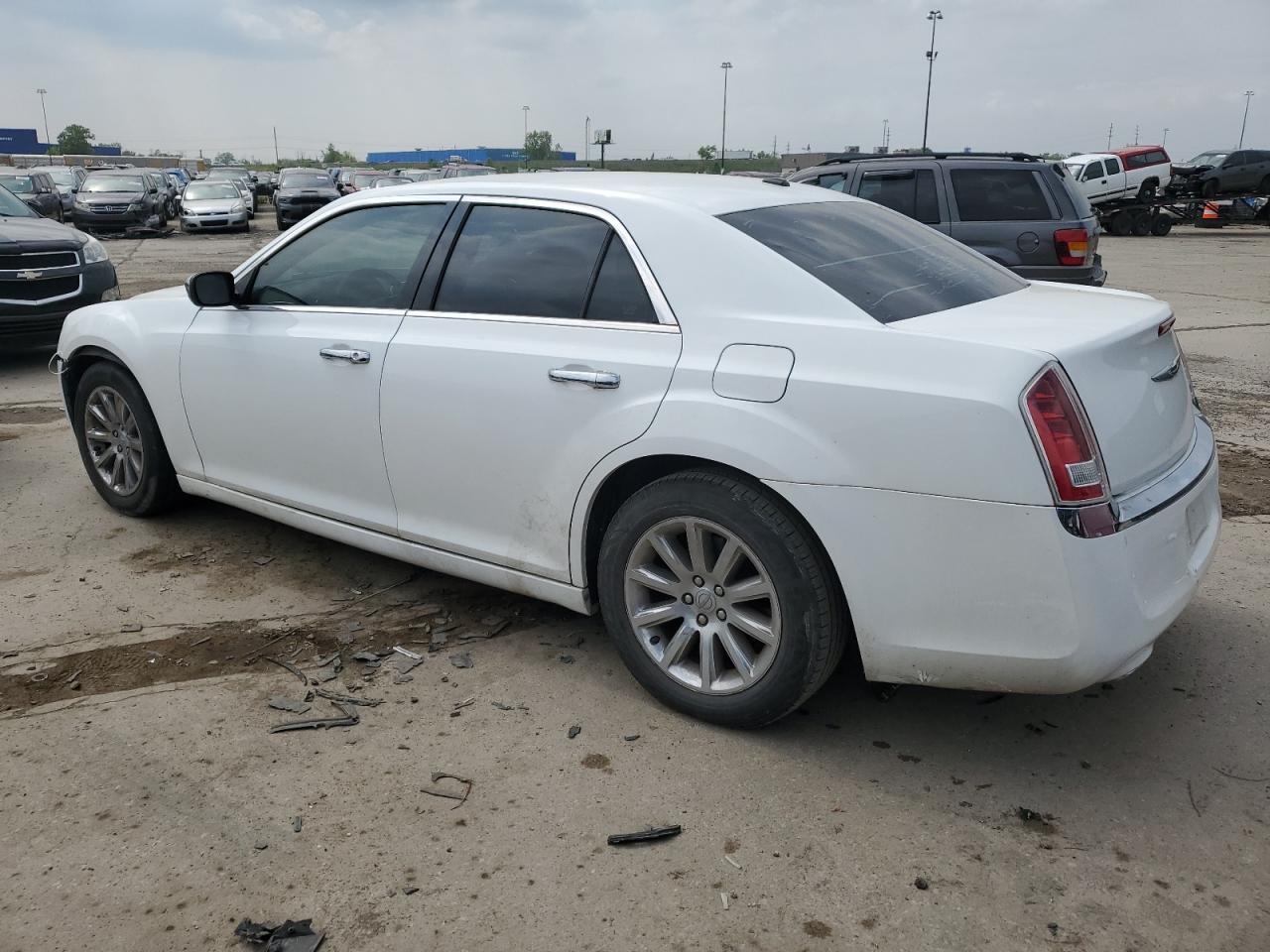 2C3CA5CG4BH580131 2011 Chrysler 300 Limited